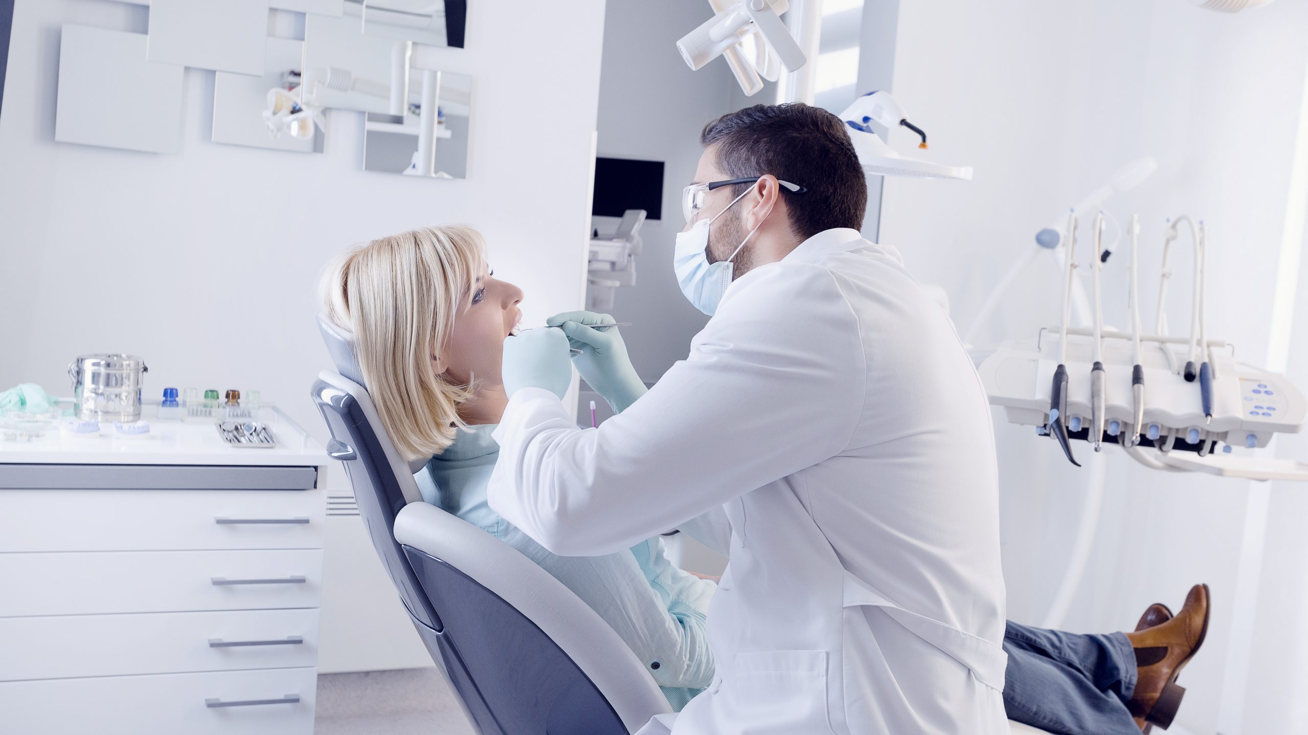 Dentist in Youngstown, FL
